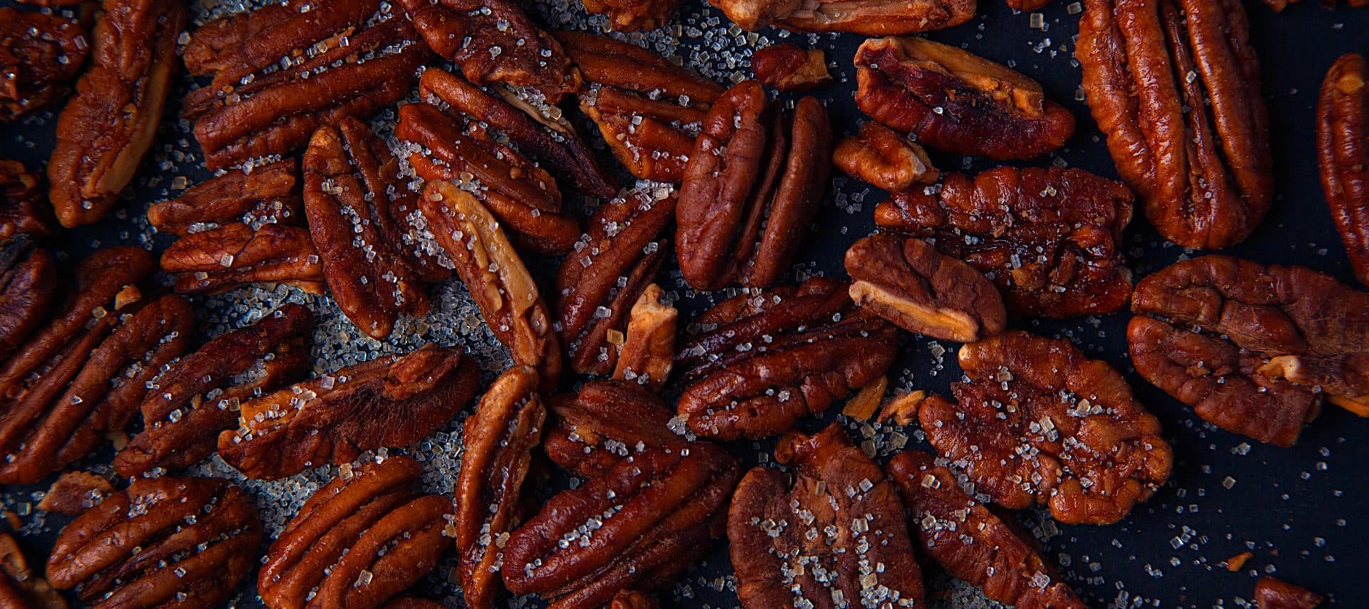 picture of roasted dark brown pecans